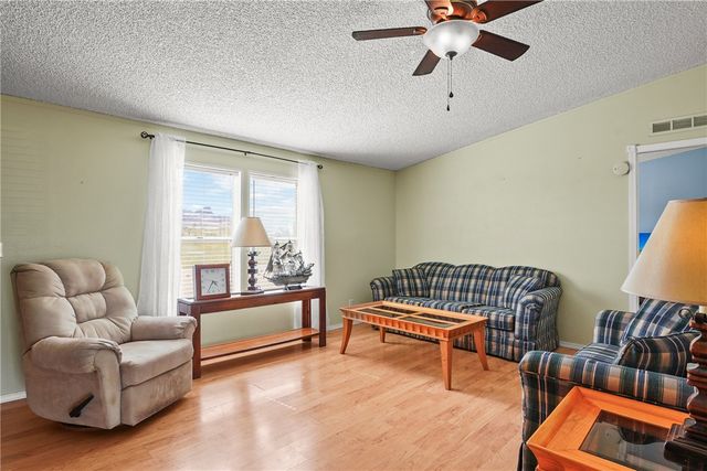 1354 S Don Luis Road, Golden Valley, AZ 86413