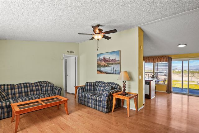 1354 S Don Luis Road, Golden Valley, AZ 86413