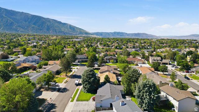 8972 S IDA LN, Sandy, UT 84093
