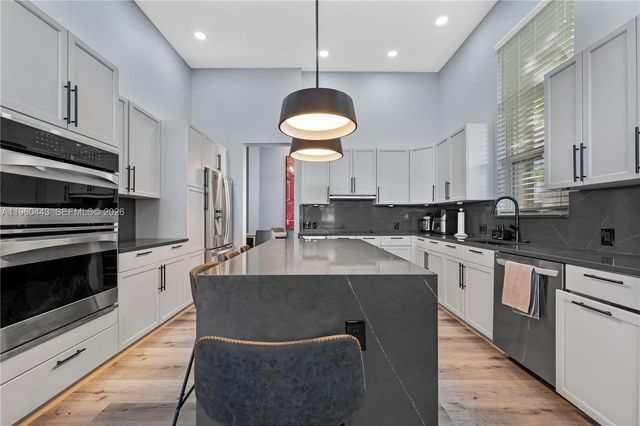 5046 SW 162nd Avenue, Miramar, FL 33027