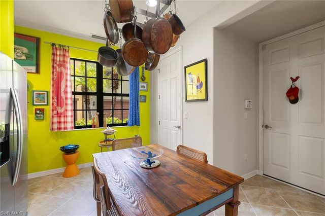 8957 Malibu ST 502, Naples, FL 34113