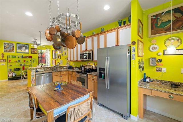 8957 Malibu ST 502, Naples, FL 34113