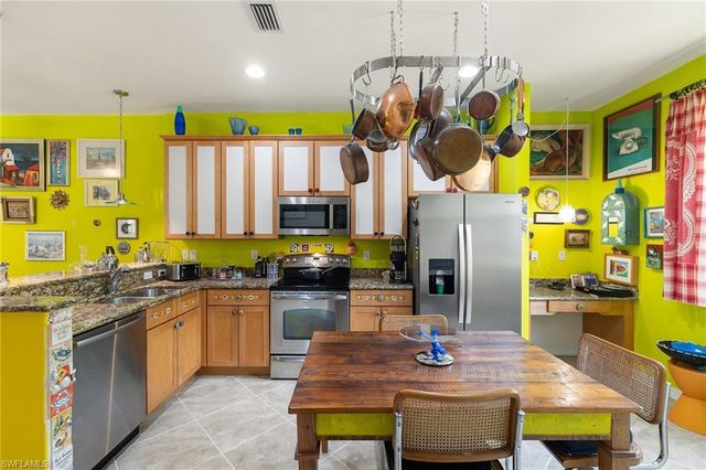 8957 Malibu ST 502, Naples, FL 34113