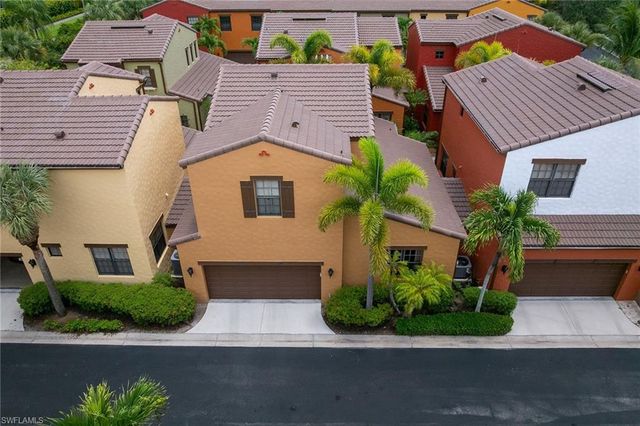 8957 Malibu ST 502, Naples, FL 34113