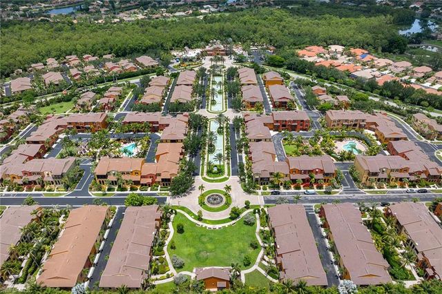 8957 Malibu ST 502, Naples, FL 34113