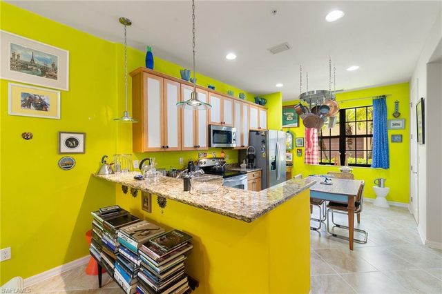 8957 Malibu ST 502, Naples, FL 34113