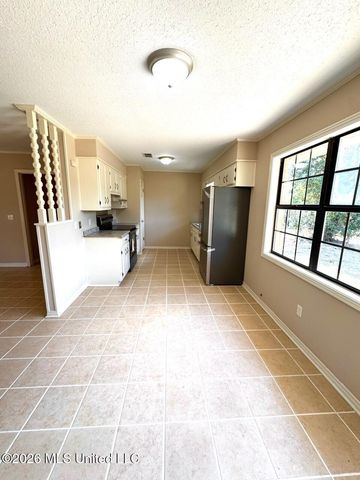 409 Lehmberg Road, Columbus, MS 39702