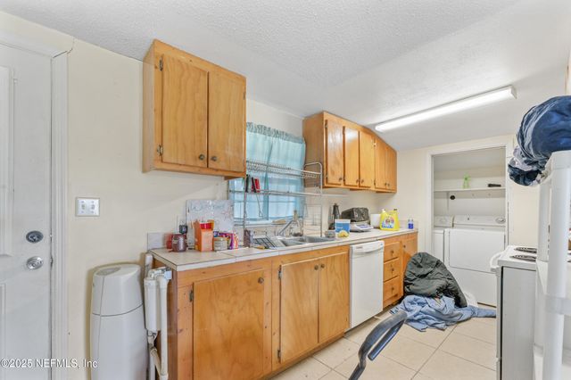 37885 KINGS FERRY Road, Hilliard, FL 32046