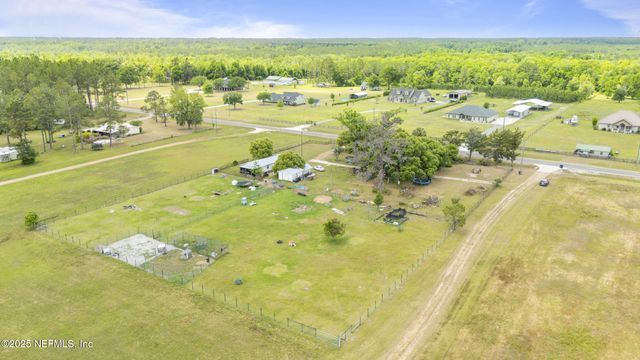37885 KINGS FERRY Road, Hilliard, FL 32046
