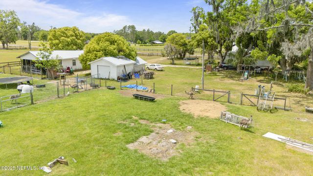 37885 KINGS FERRY Road, Hilliard, FL 32046