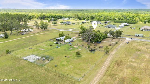 37885 KINGS FERRY Road, Hilliard, FL 32046