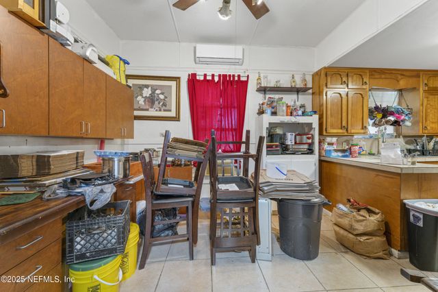 37885 KINGS FERRY Road, Hilliard, FL 32046