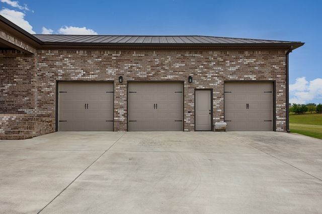 18543 Tillman Mill Rd, Athens, AL 35614