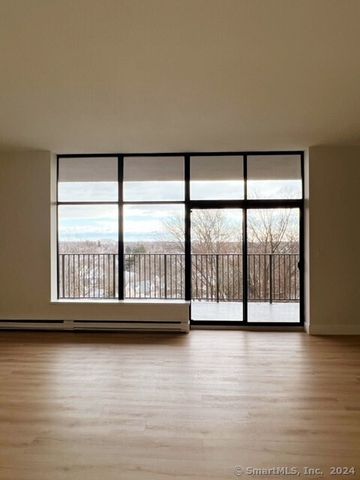 3200 Park Avenue 4D, Bridgeport, CT 06604