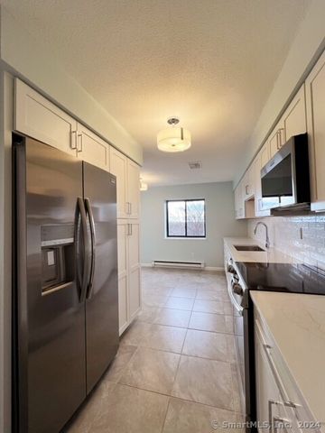 3200 Park Avenue 4D, Bridgeport, CT 06604
