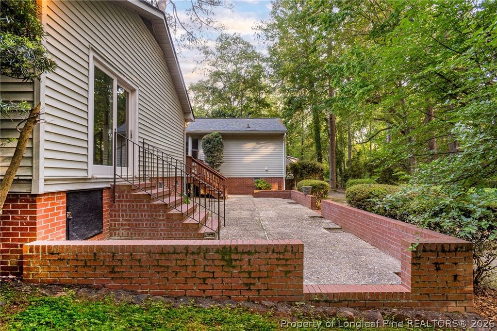 130 S Churchill Drive, Fayetteville, NC 28303 — photo 41