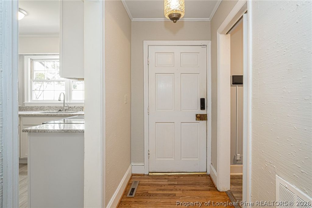 130 S Churchill Drive, Fayetteville, NC 28303 — photo 5