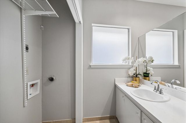 1907 Norfolk Street B, Houston, TX 77098