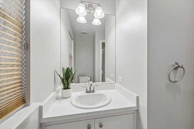 1907 Norfolk Street B, Houston, TX 77098