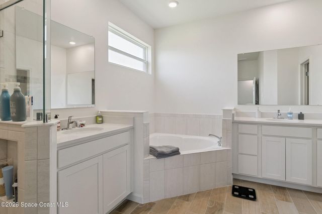 5063 Alabaster Drive, Grant-valkaria, FL 32949