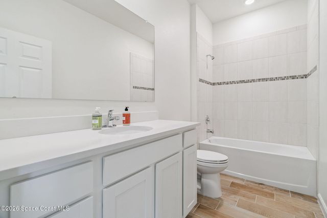 5063 Alabaster Drive, Grant-valkaria, FL 32949