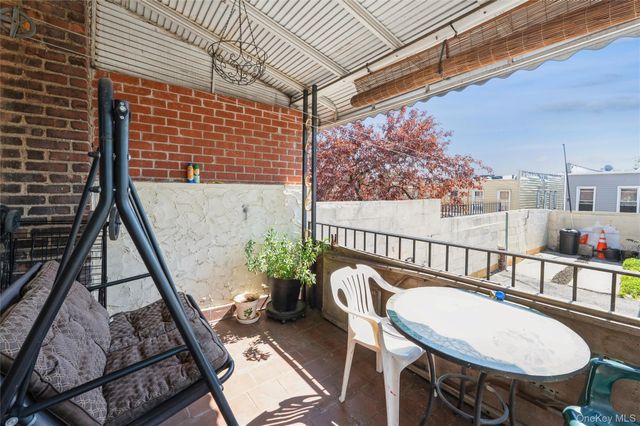 3219 Fenton Avenue, Bronx, NY 10469
