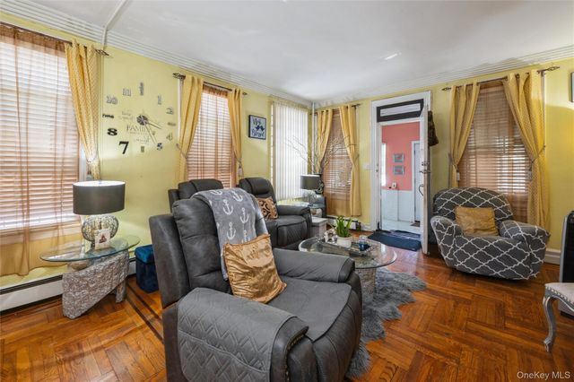 3219 Fenton Avenue, Bronx, NY 10469