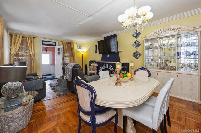 3219 Fenton Avenue, Bronx, NY 10469