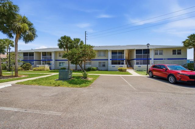 1530 SE Royal Green Circle 204, Port St. Lucie, FL 34952