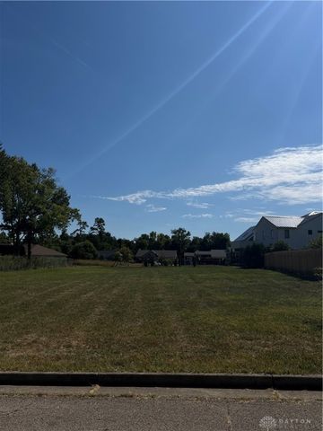 420 Spring Glen Drive, Yellow Springs Vlg, OH 45387