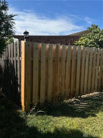 420 Spring Glen Drive, Yellow Springs Vlg, OH 45387