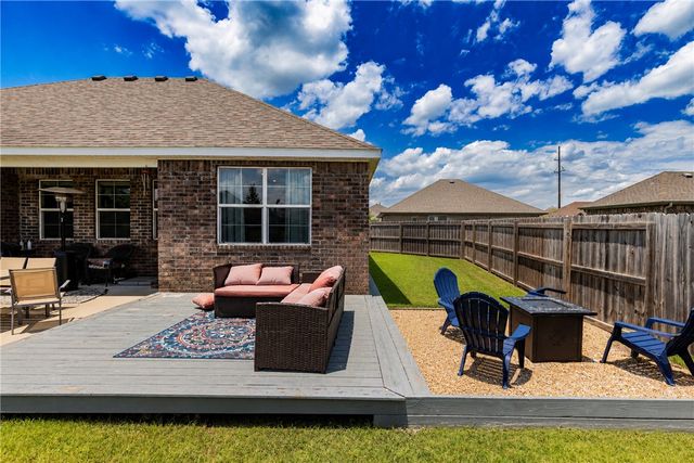 7533 Devonshire Avenue, Springdale, AR 72762