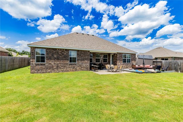 7533 Devonshire Avenue, Springdale, AR 72762