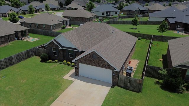 7533 Devonshire Avenue, Springdale, AR 72762