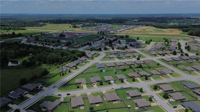 7533 Devonshire Avenue, Springdale, AR 72762