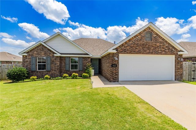 7533 Devonshire Avenue, Springdale, AR 72762