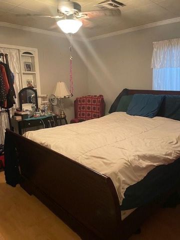 402 Frisco Street, Houston, TX 77022