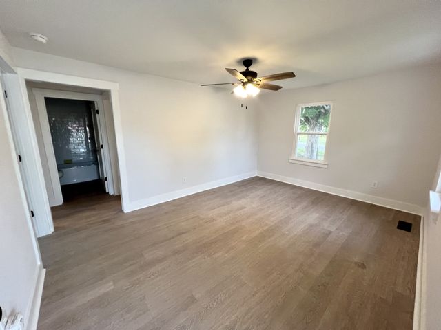 200 Clark Blvd, Mcminnville, TN 37110