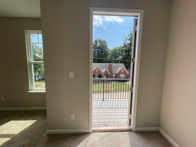 296 E WASHINGTON AVE # 3, Covington, TN 38019