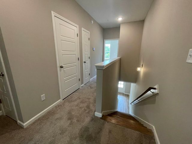 296 E WASHINGTON AVE # 3, Covington, TN 38019