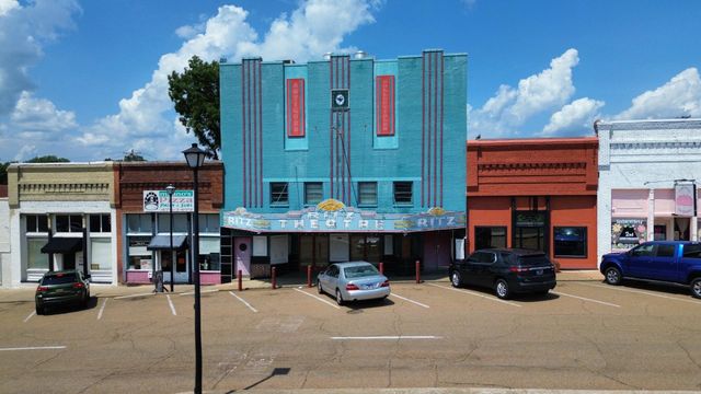 296 E WASHINGTON AVE # 3, Covington, TN 38019