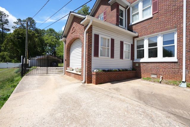 906 College Drive, Gaffney, SC 29340