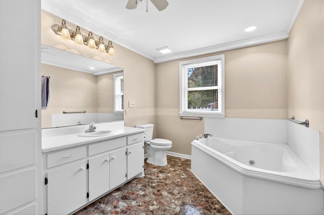 906 College Drive, Gaffney, SC 29340