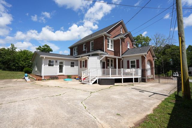 906 College Drive, Gaffney, SC 29340