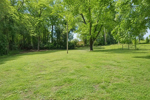 906 College Drive, Gaffney, SC 29340