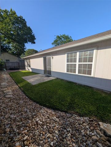 5914 Green Acres ST, Austin, TX 78727