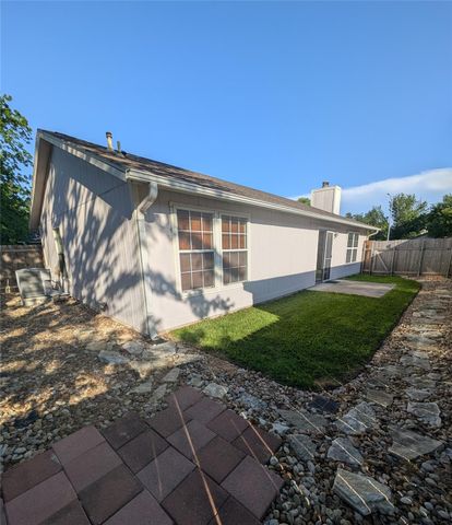 5914 Green Acres ST, Austin, TX 78727