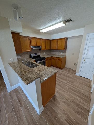 5914 Green Acres ST, Austin, TX 78727