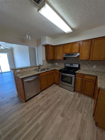 5914 Green Acres ST, Austin, TX 78727