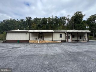 11800 N MAIN EXTENSION ST, Glen Rock, PA 17327